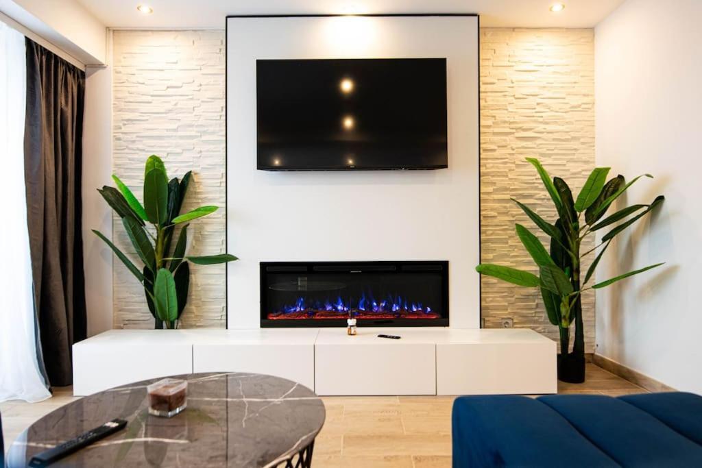 Ultra Central Luxury 3Br 2Bath Apt & Amazing Views Bucharest Exterior photo